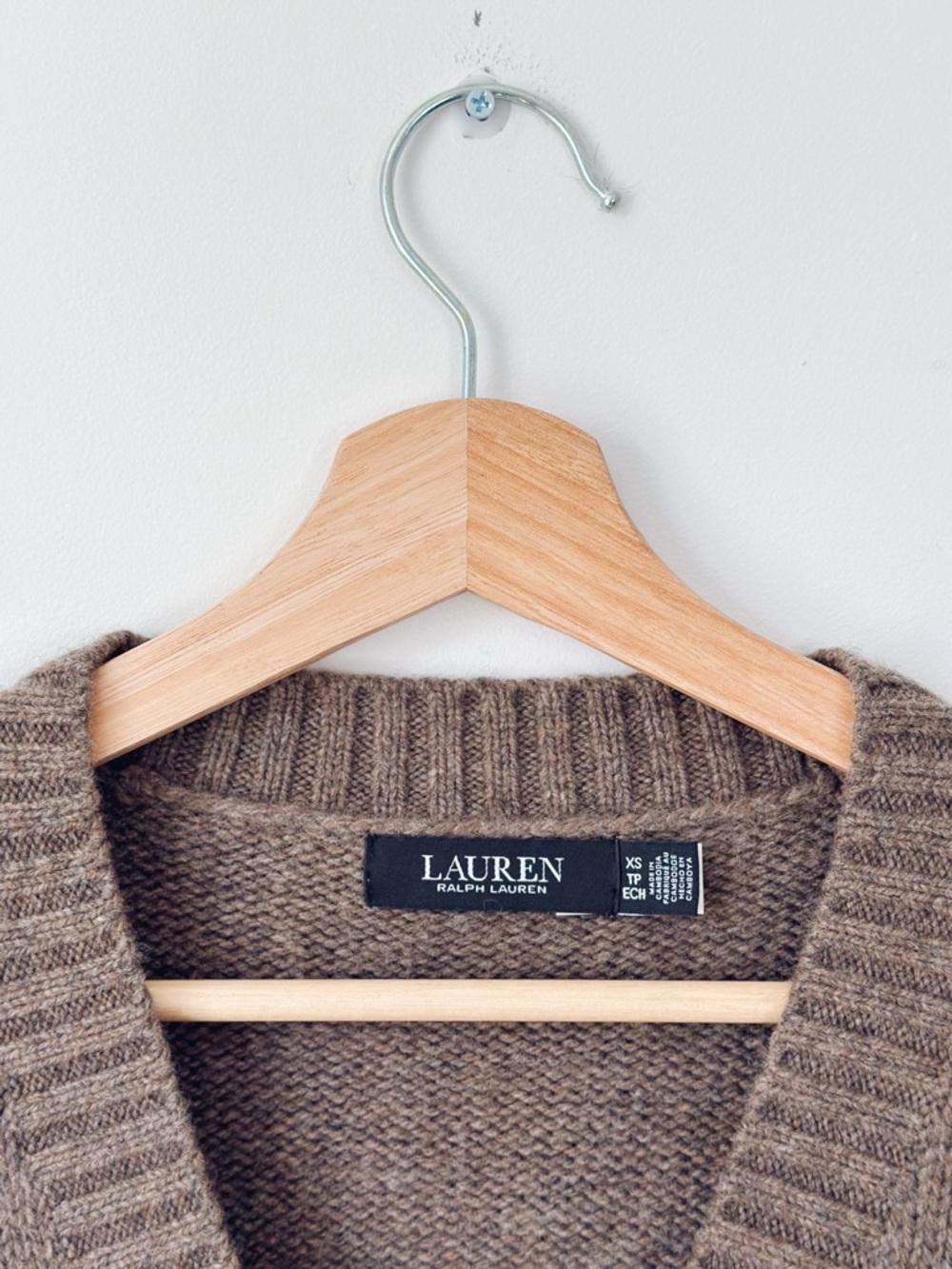 Lauren Ralph Brown V-Neck Button Front Sweater Wool V-Neck Cardigan - Picture 8 of 10